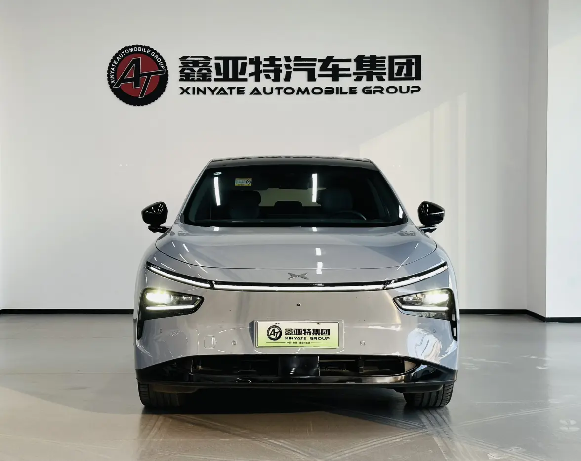 Xpeng G7  из Китая