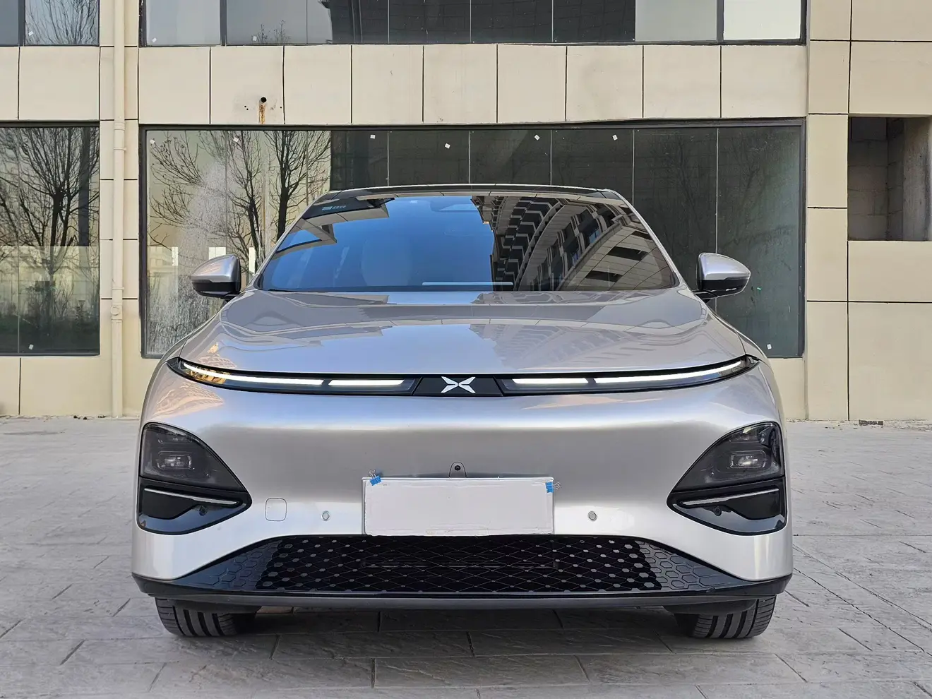 Xpeng G6  из Китая