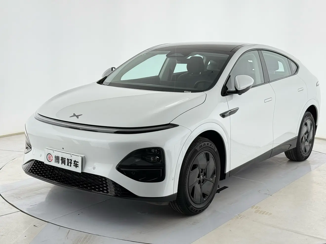 Xpeng G6  из Китая