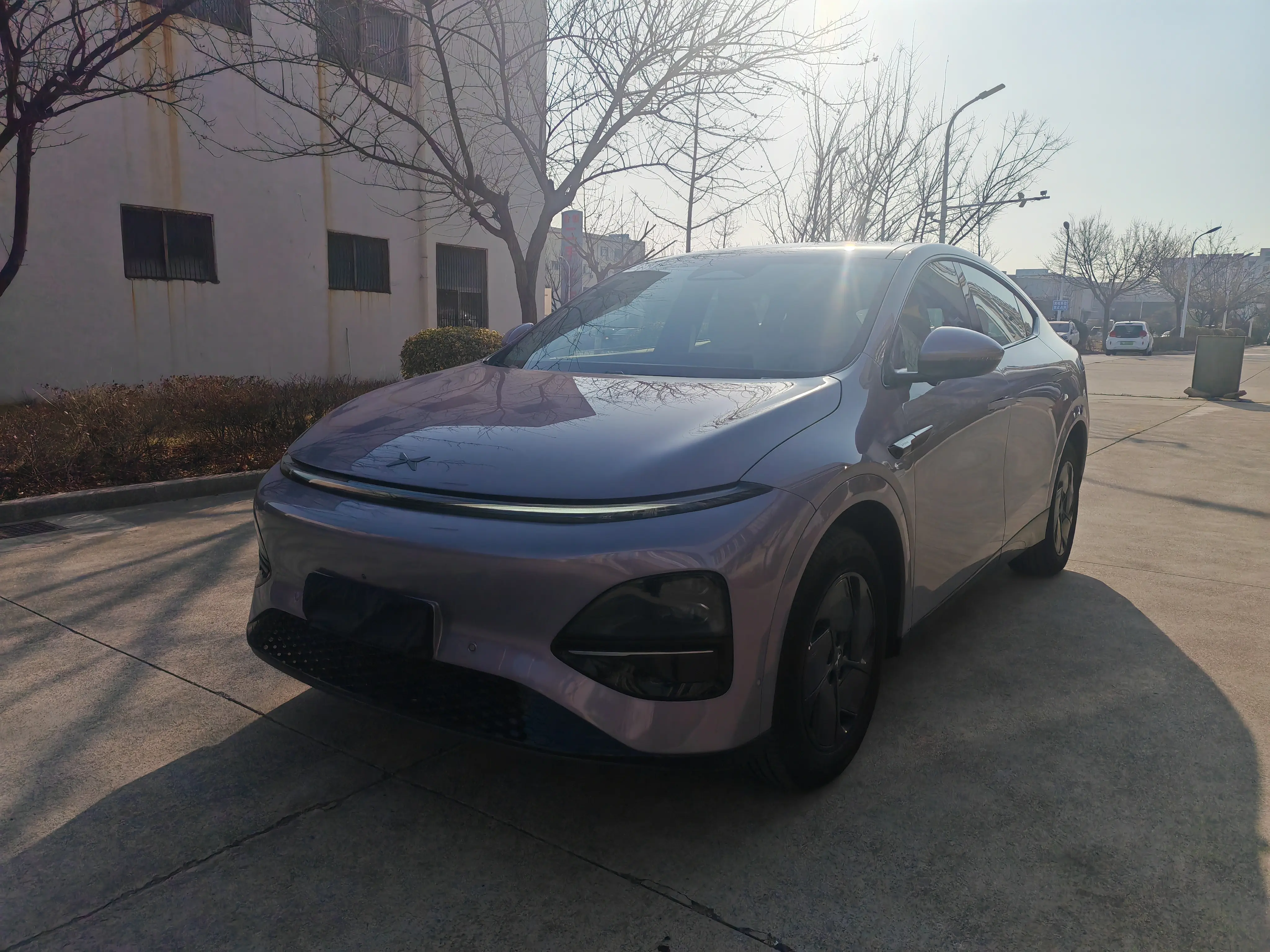 Xpeng G6  из Китая