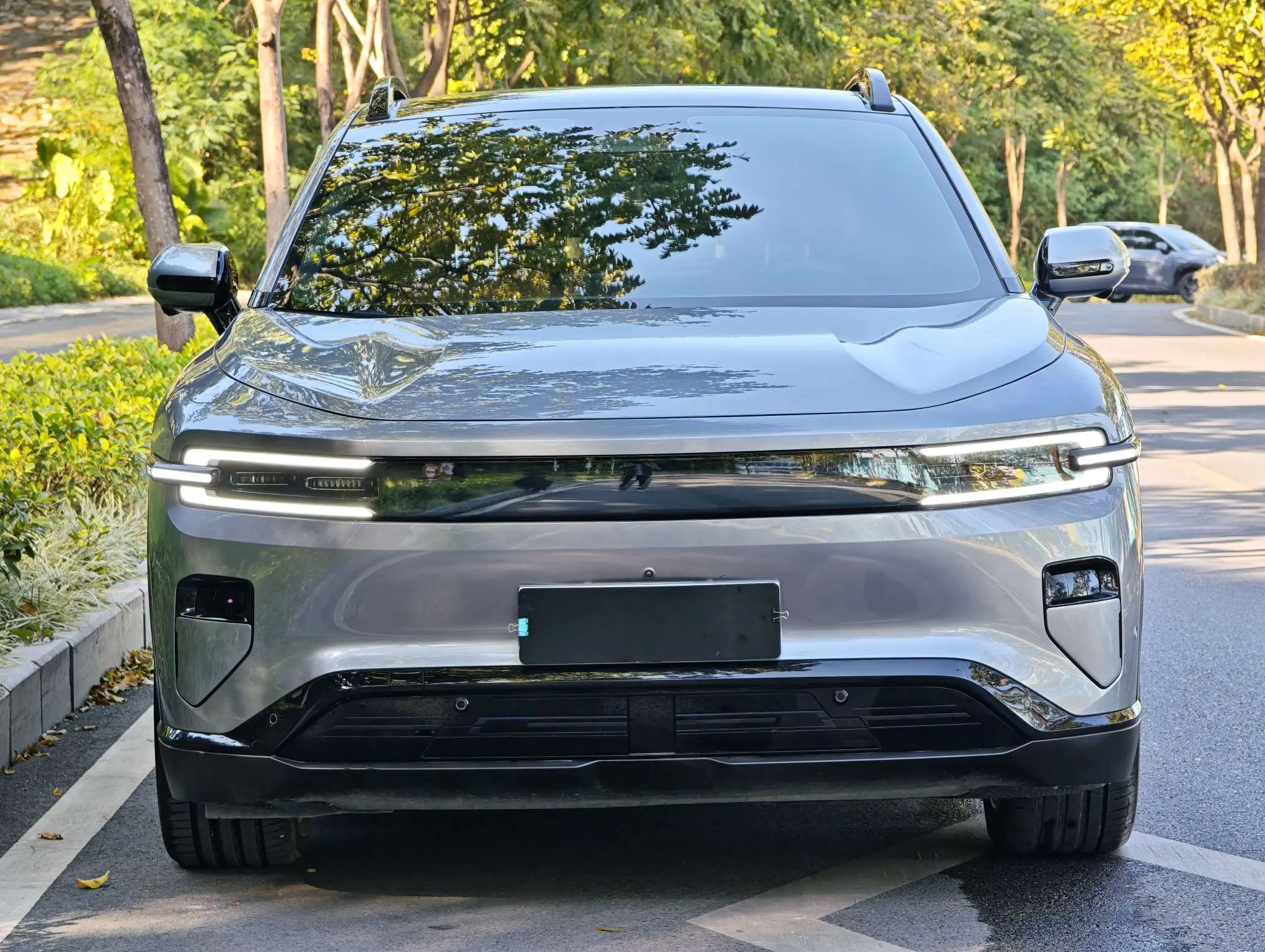 Changan Qiyuan E07  из Китая