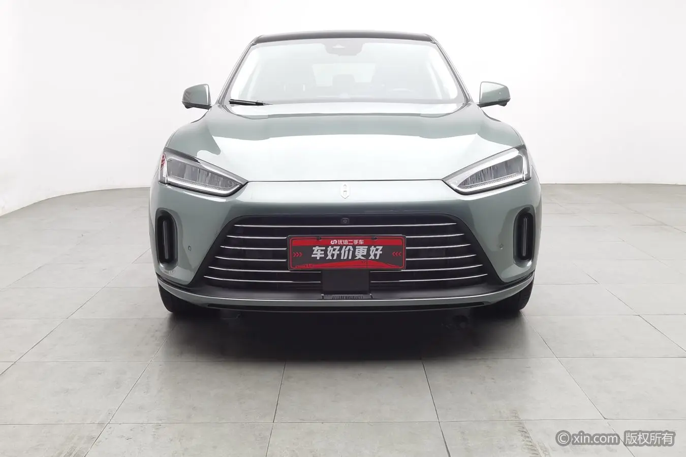 AITO M5 (Wenjie M5)  из Китая