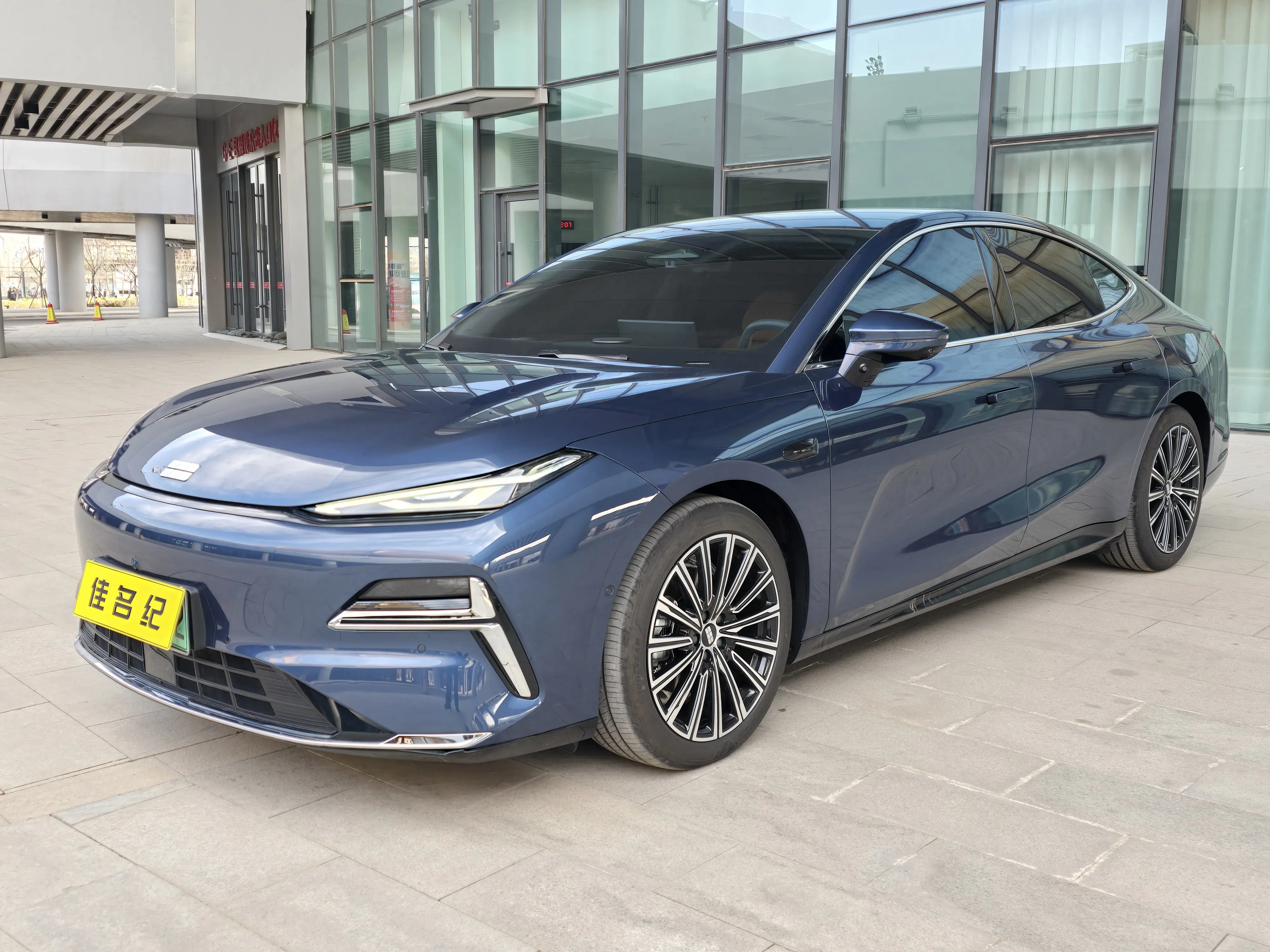 Geely Galaxy Star 8 PHEV  из Китая