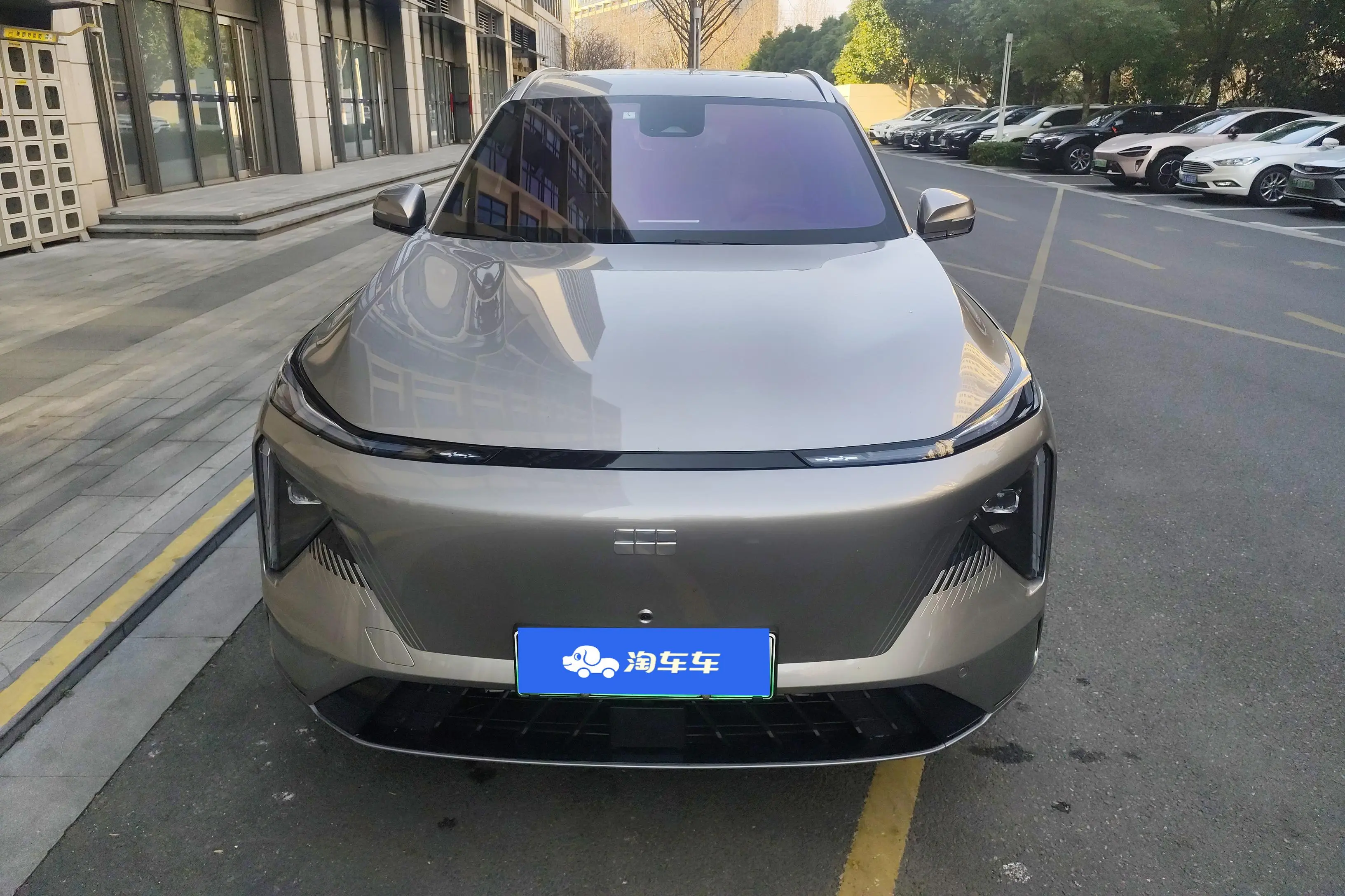 Geely Galaxy L7  из Китая