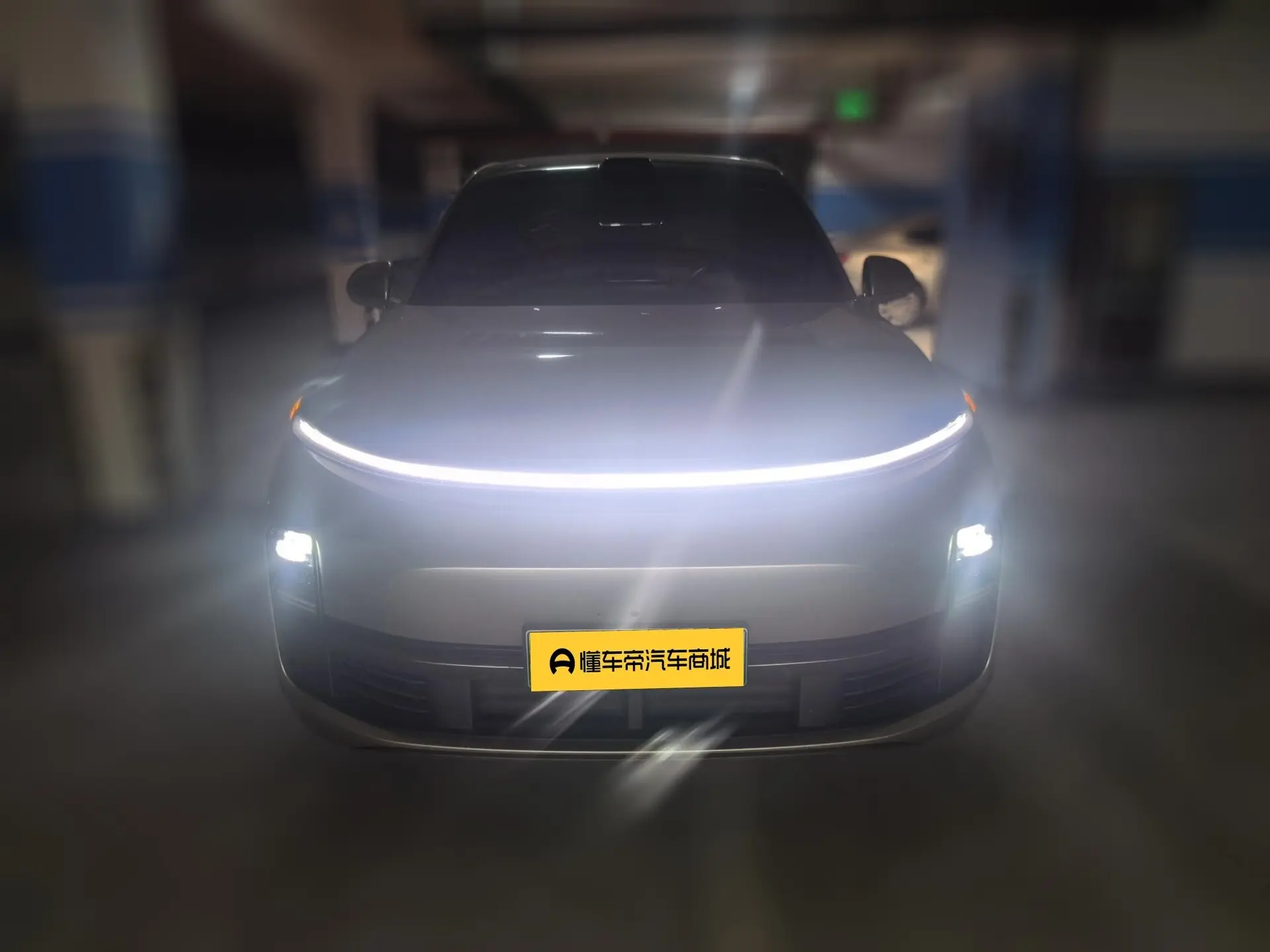 Li L8 (Ideal L8)  из Китая