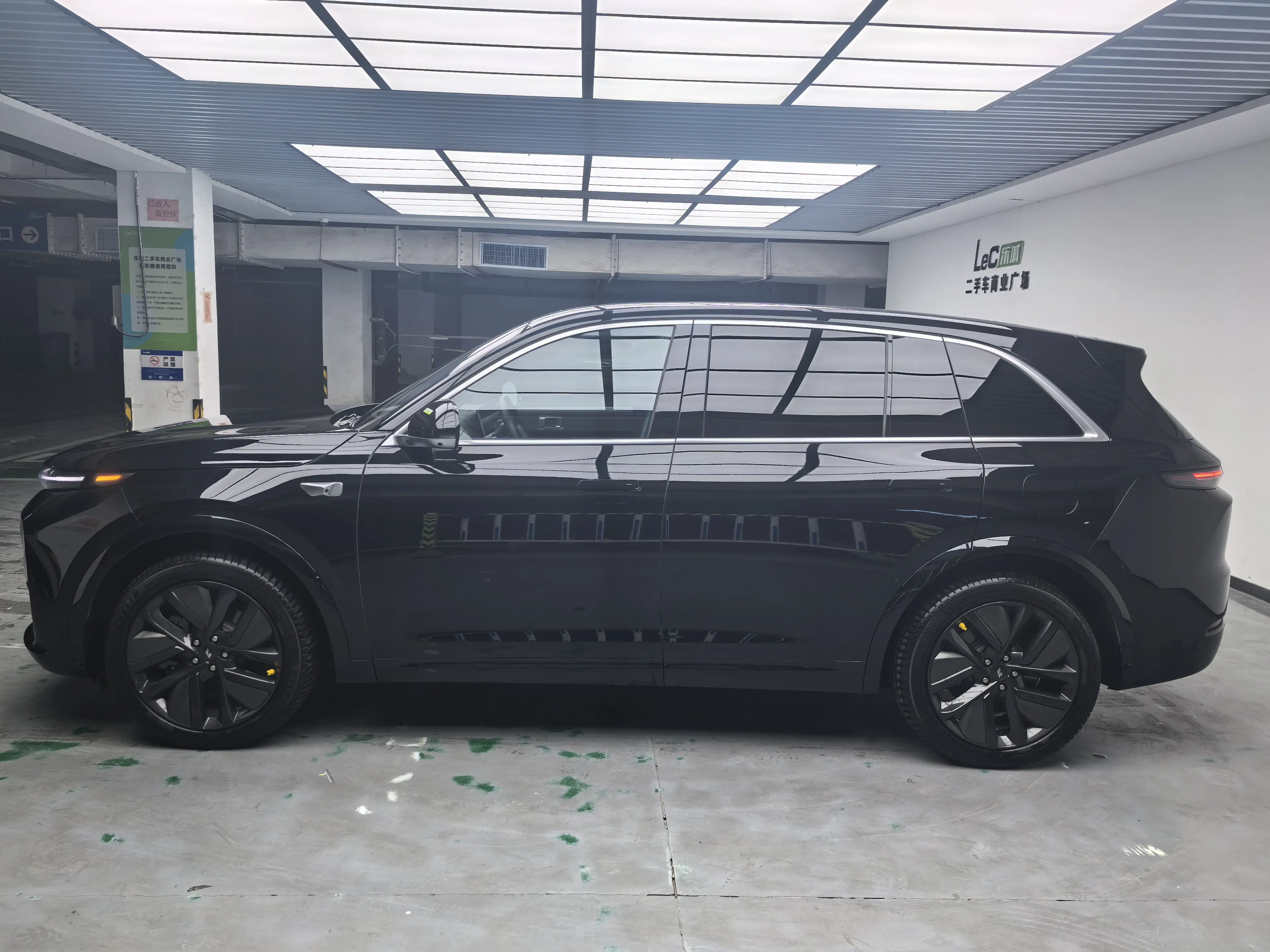 Li L7 (Ideal L7)  из Китая