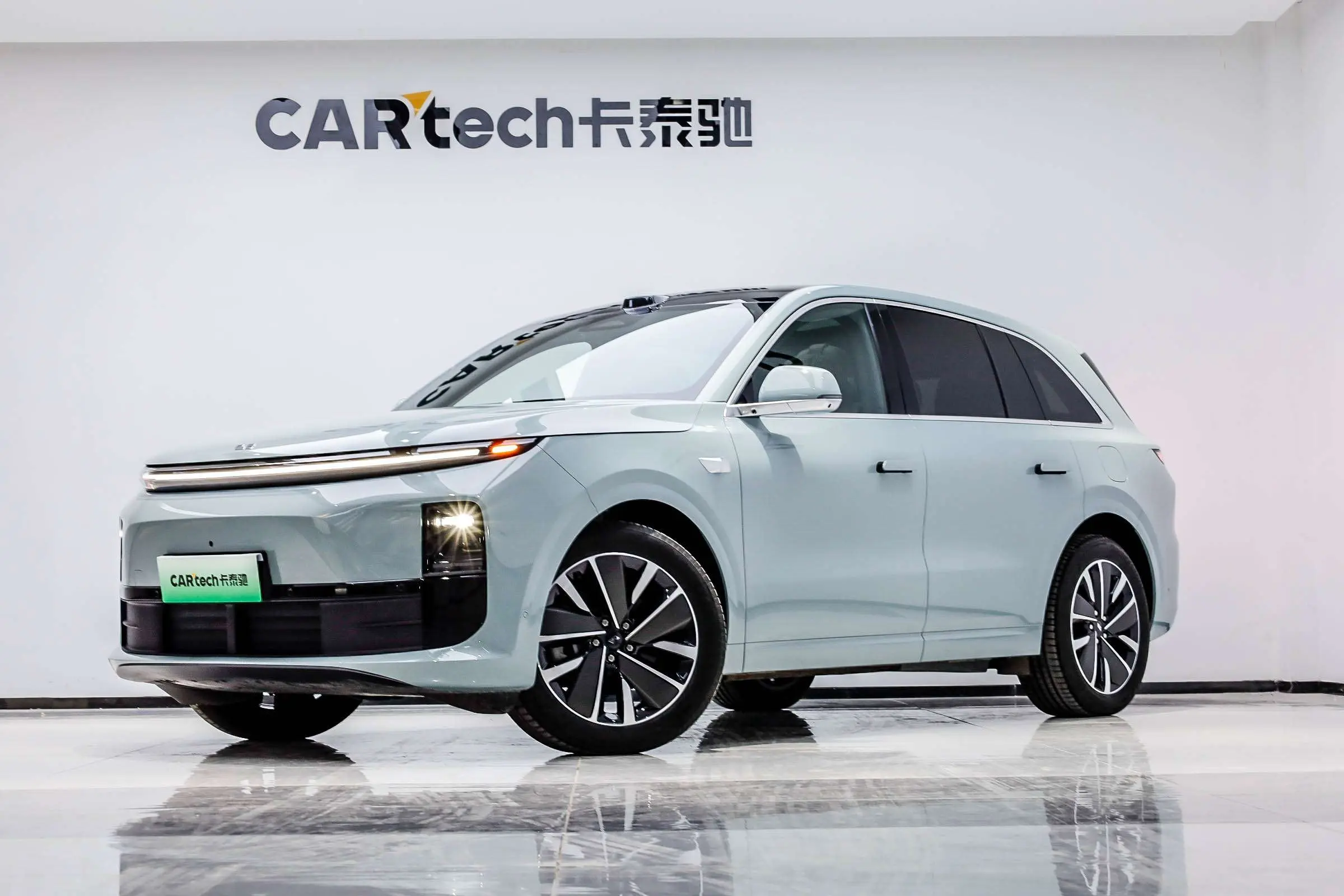 Li L6 (Ideal L6)  из Китая