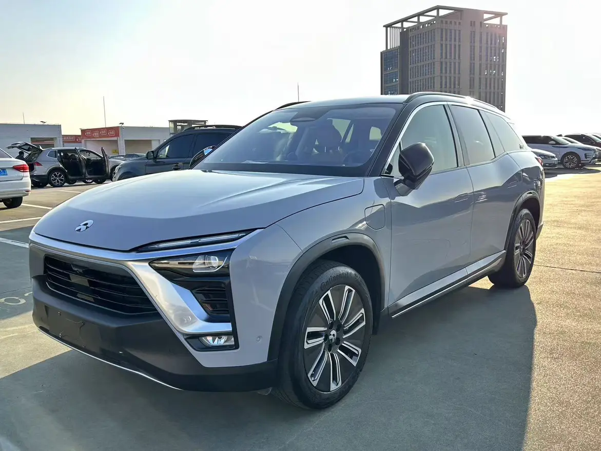 NIO ES8  из Китая