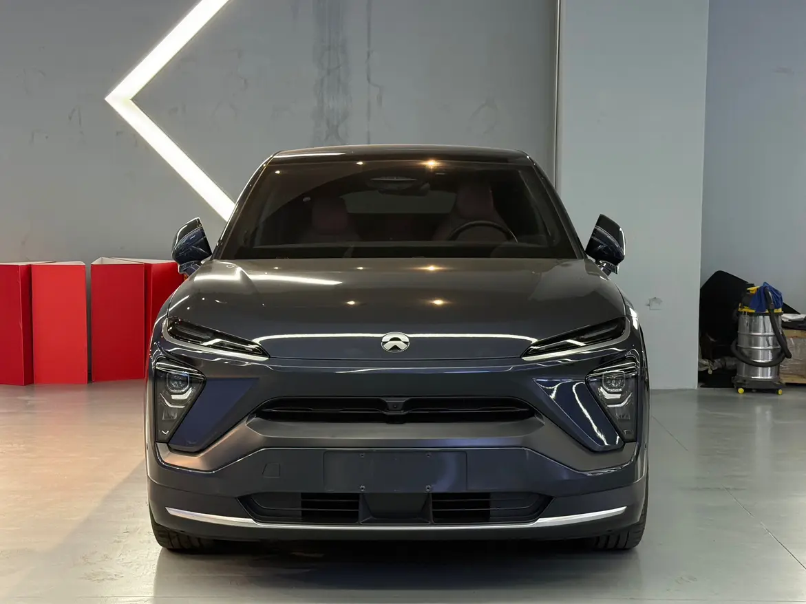 NIO EC6  из Китая