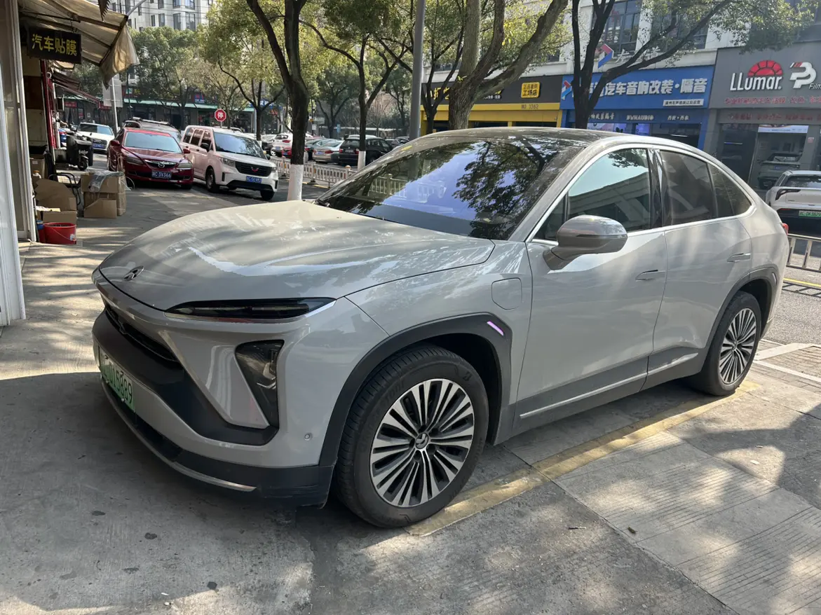 NIO EC6  из Китая