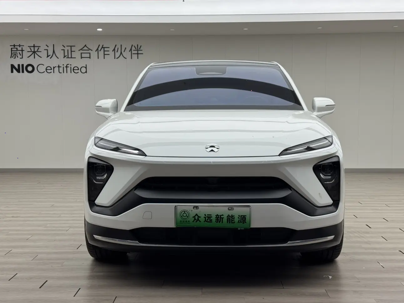 NIO EC6  из Китая