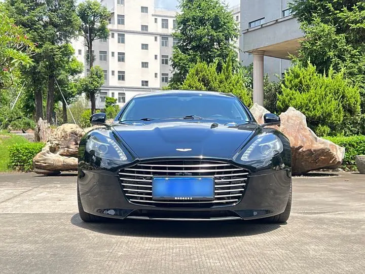 Aston Martin Rapide  из Китая