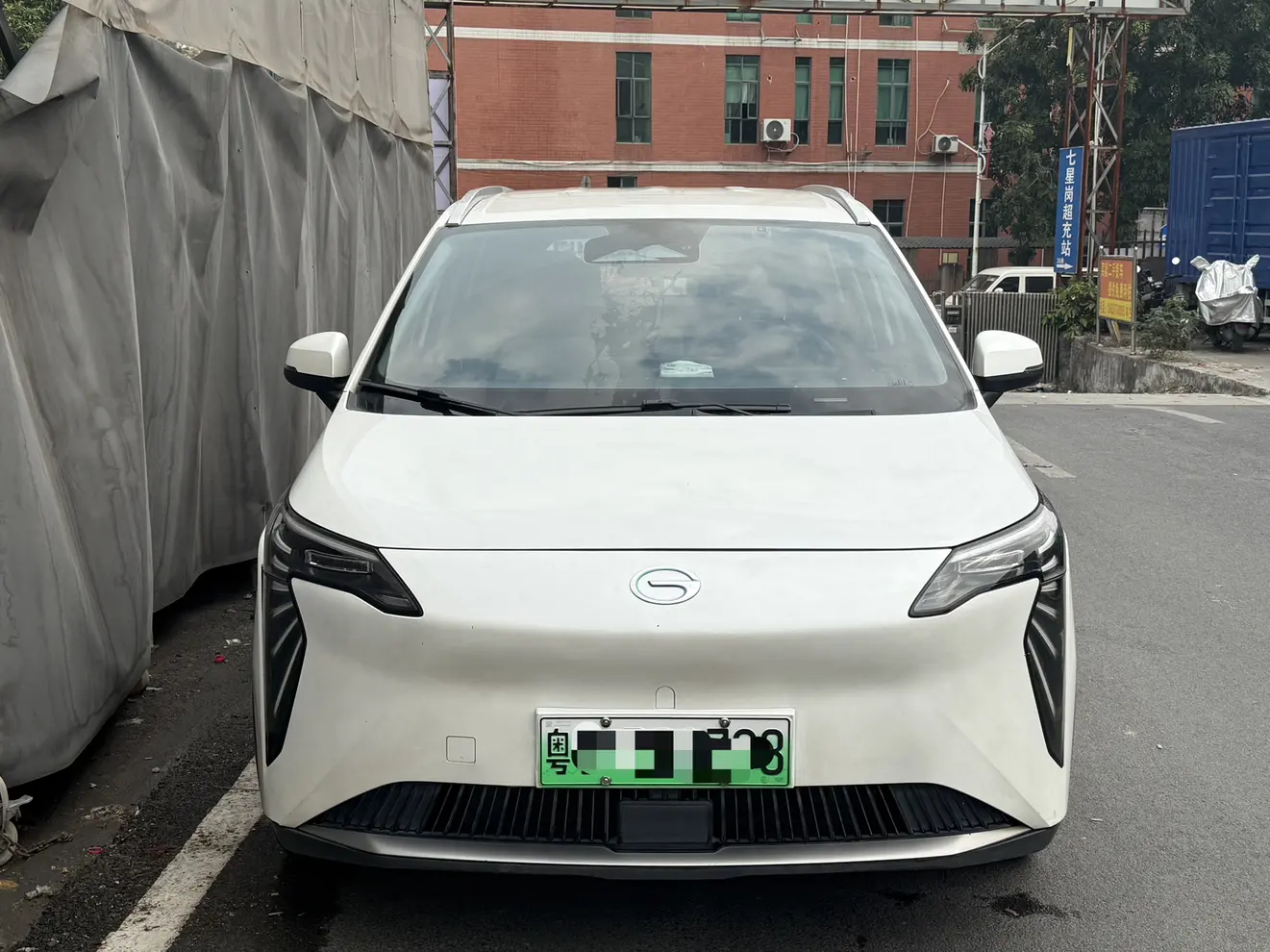 AION Y  из Китая