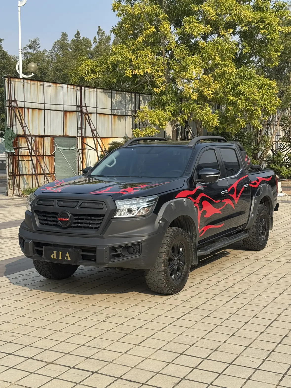 Dongfeng Ruiqi 6  из Китая