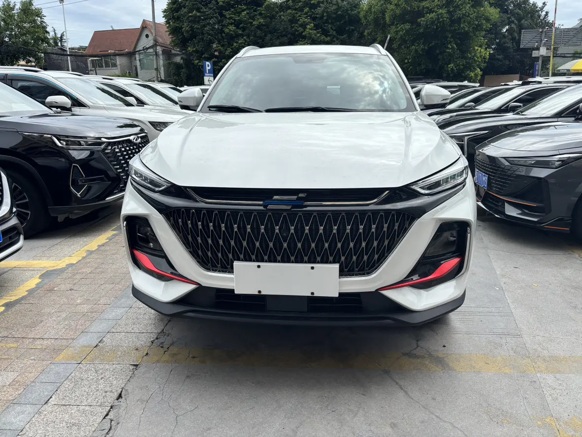 Oshan Changan Auchan X7 PLUS  из Китая