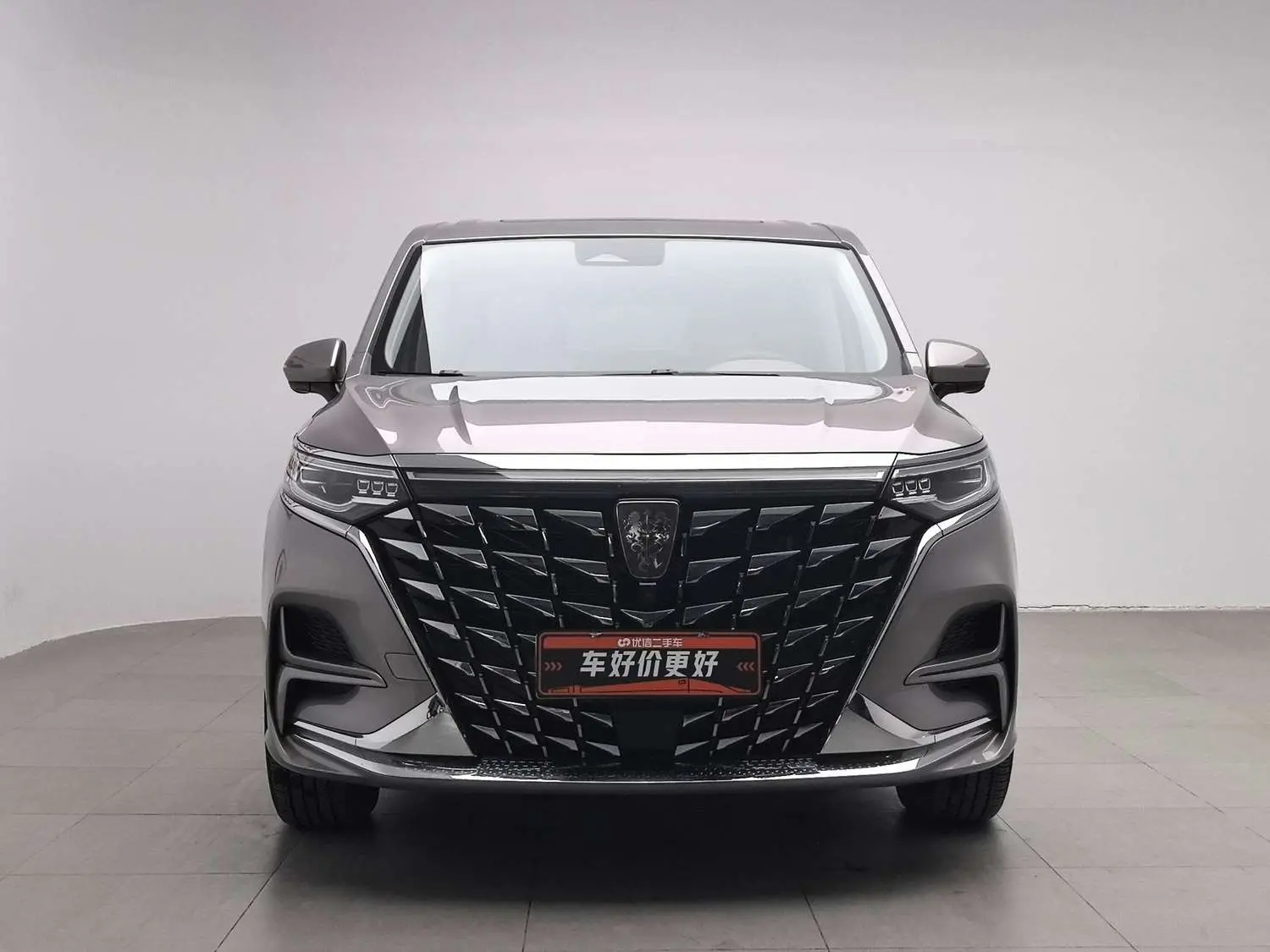 Roewe iMAX8 DMH  из Китая