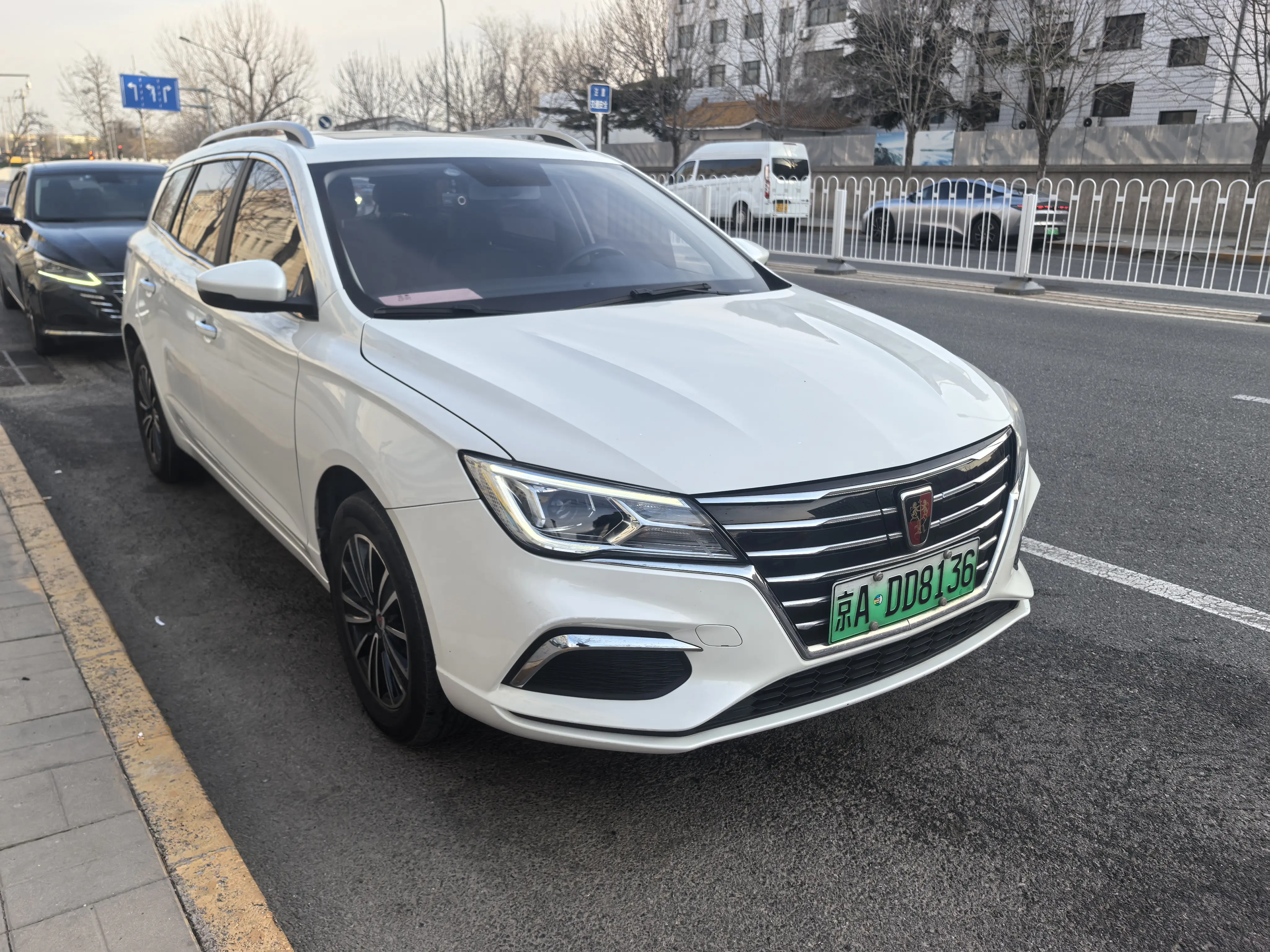 Roewe Ei5  из Китая