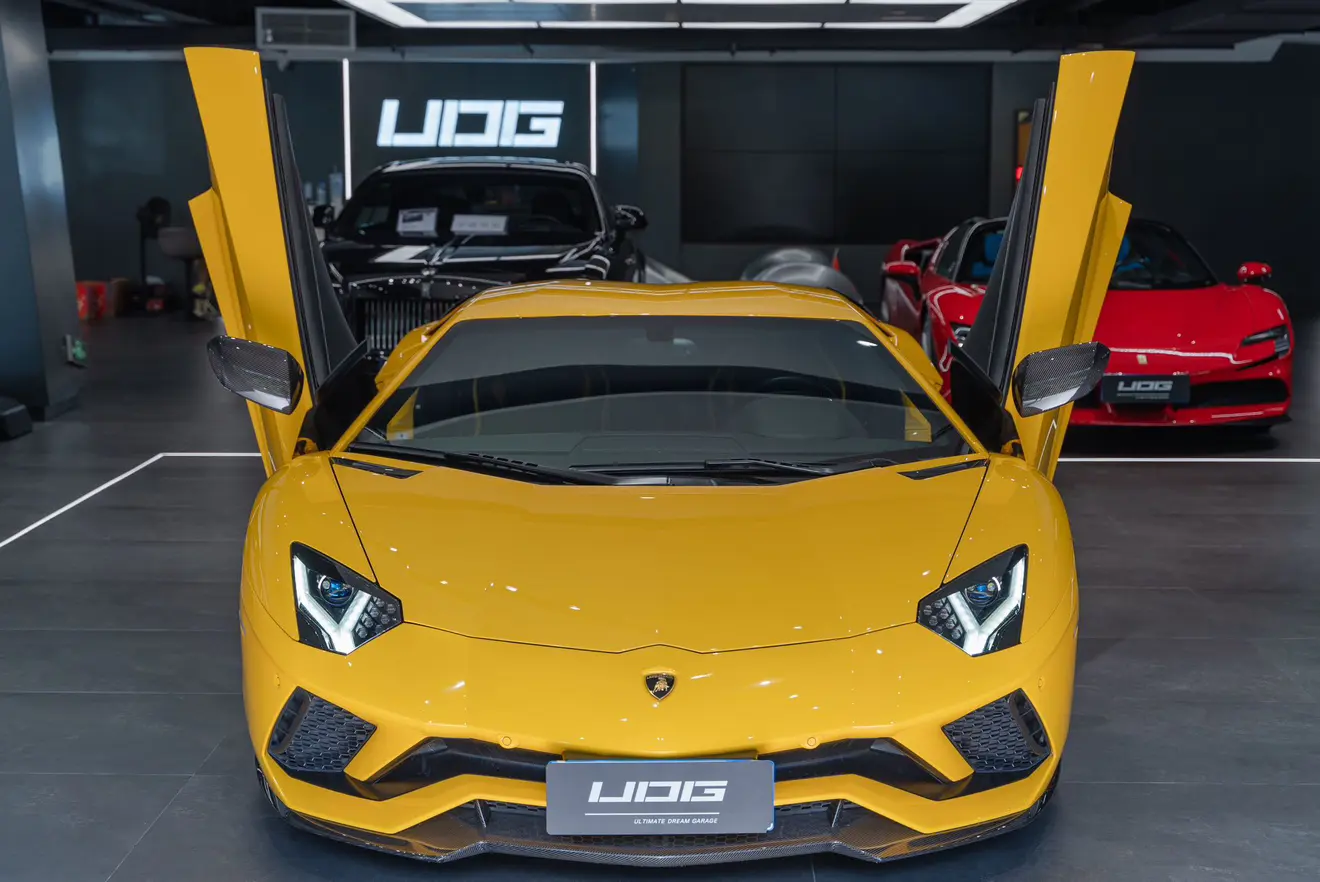 Lamborghini Aventador  из Китая
