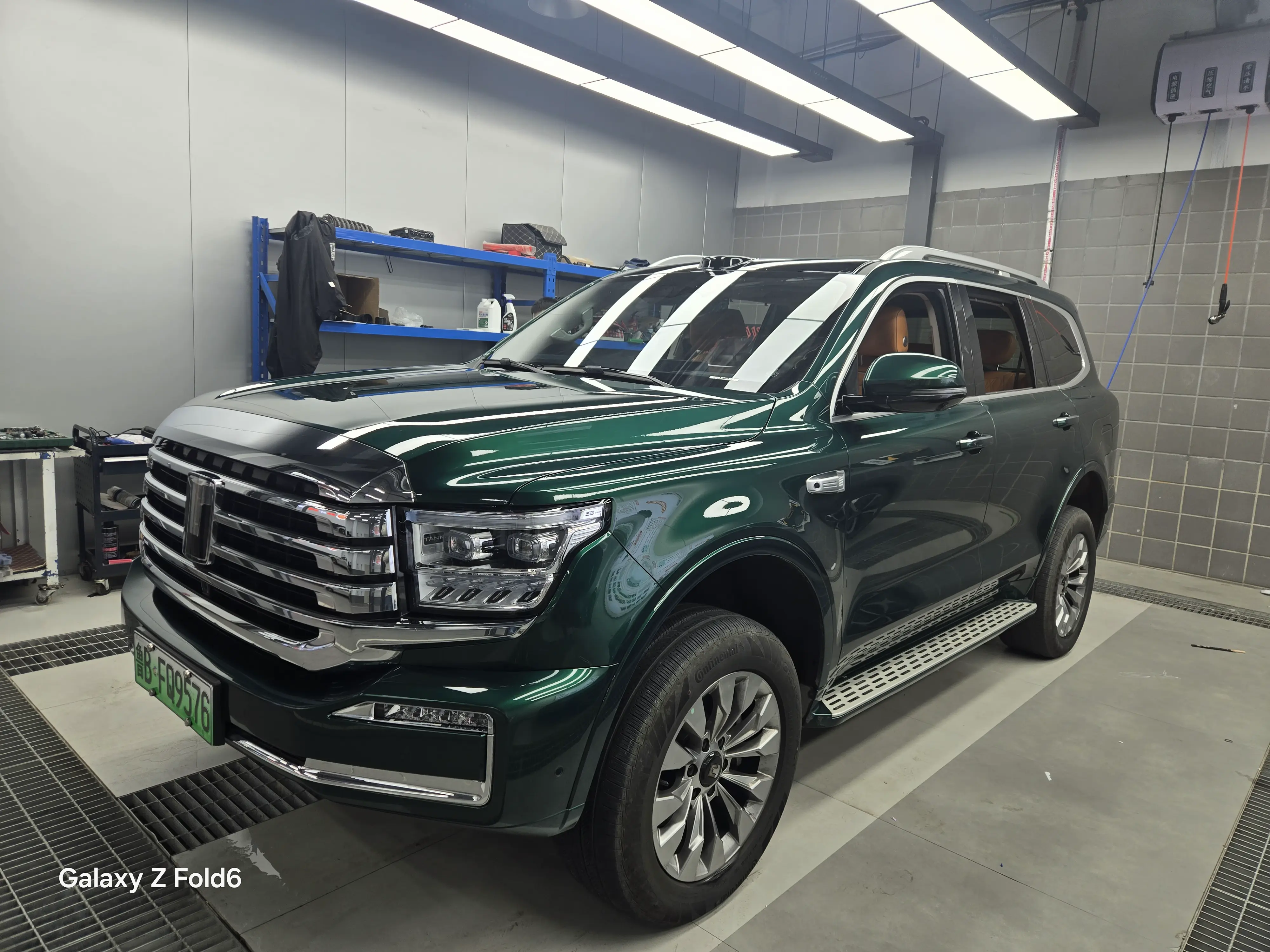 Tank 500 Hi4-Z  из Китая