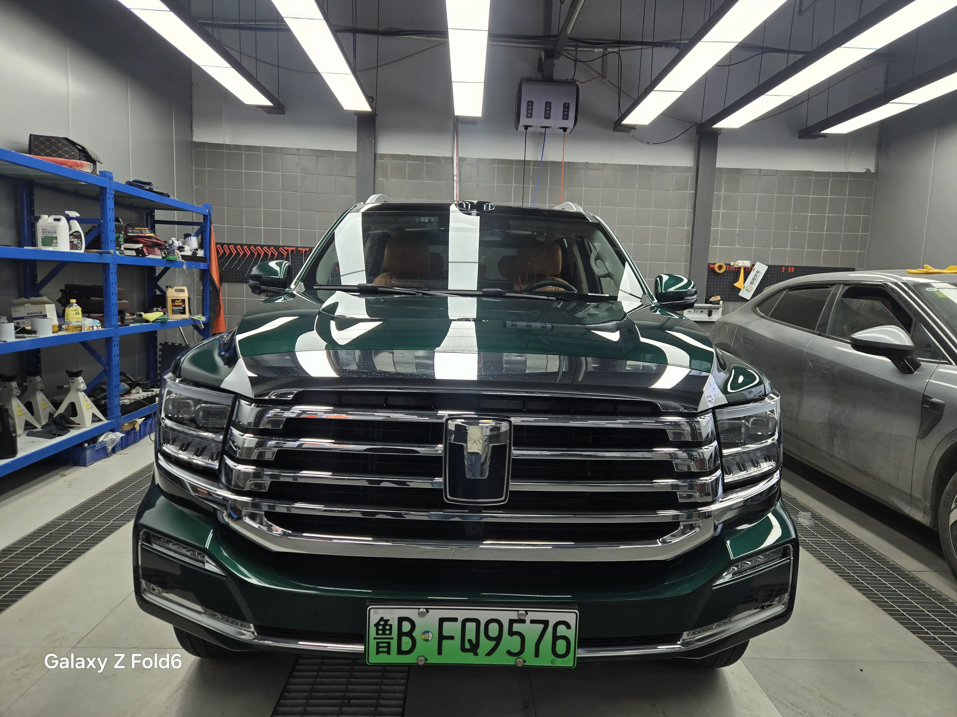 Tank 500 Hi4-Z  из Китая