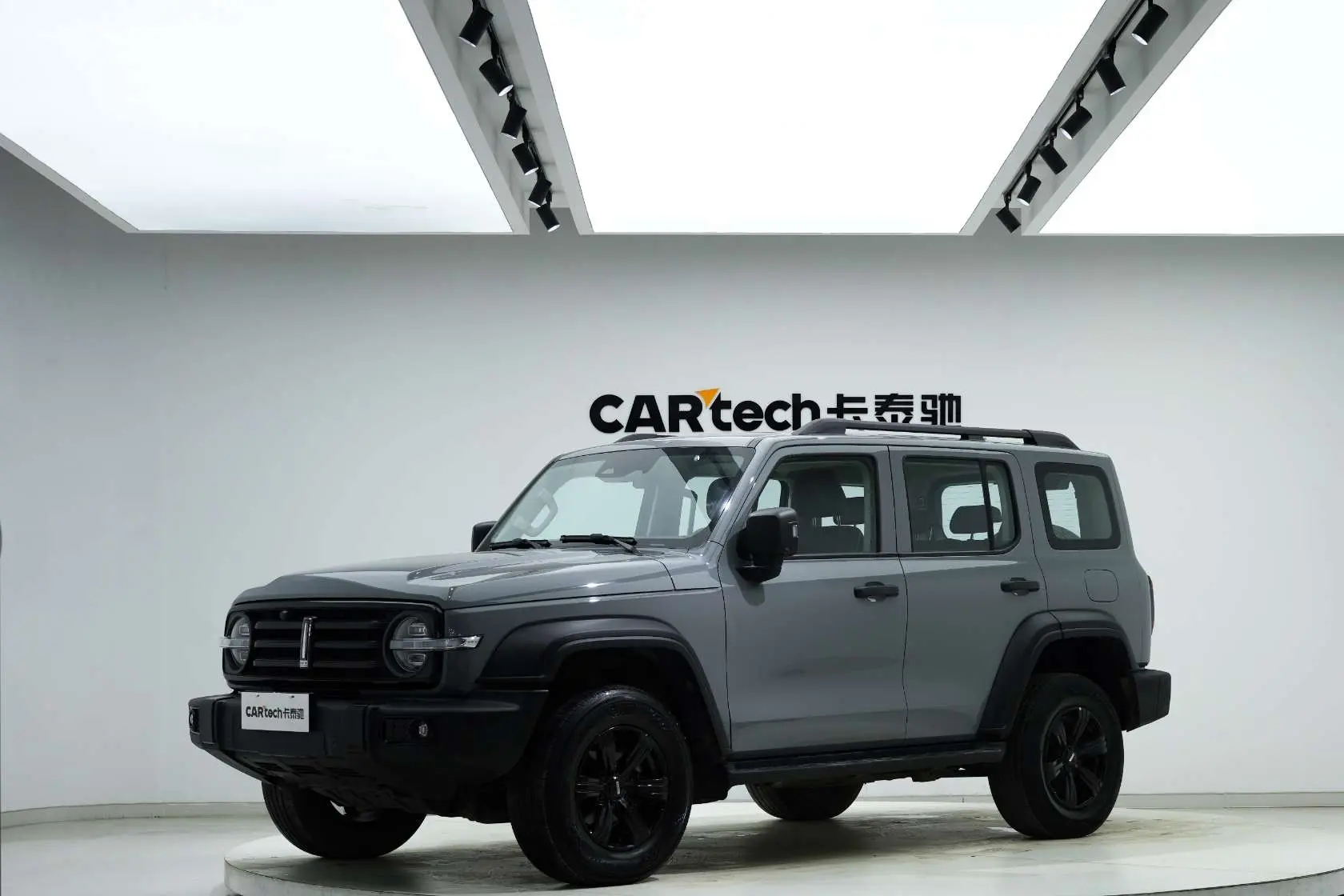 Tank 300  из Китая