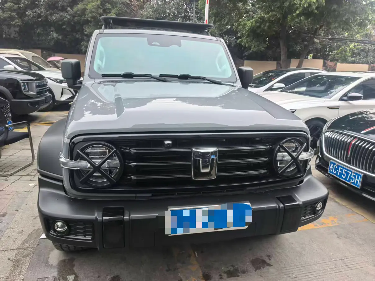 Tank 300  из Китая