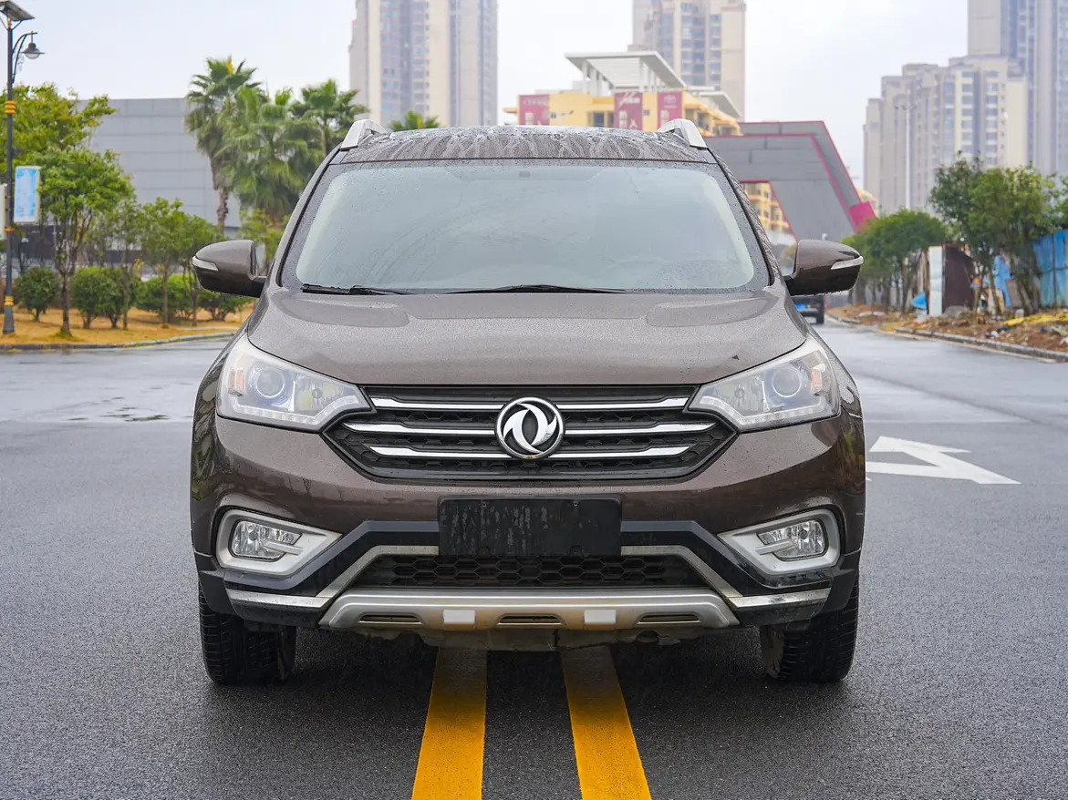 Dongfeng Fengshen AX7  из Китая
