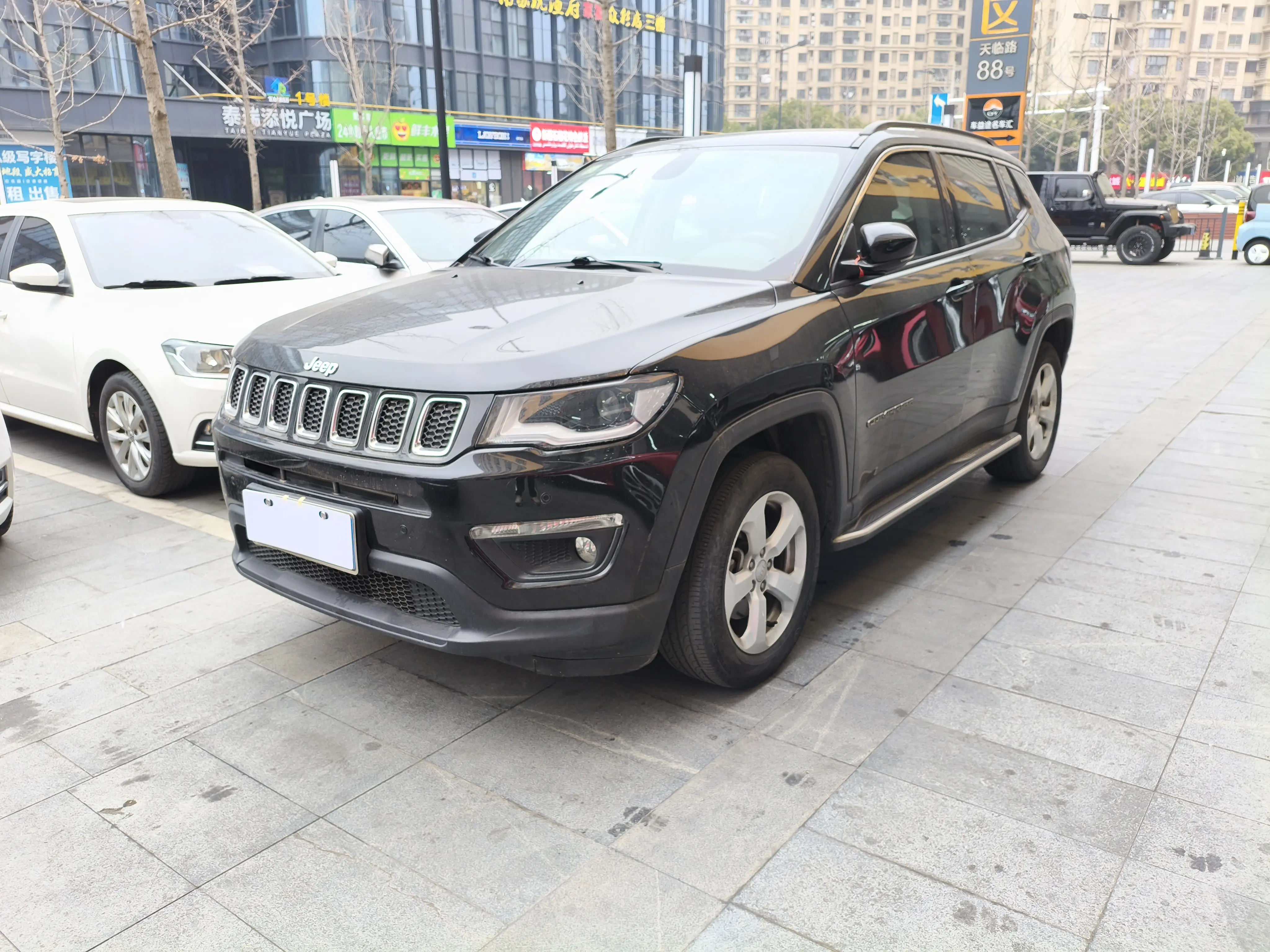 Jeep Guide to  из Китая