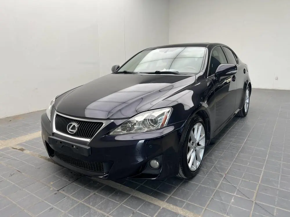 Lexus IS  из Китая