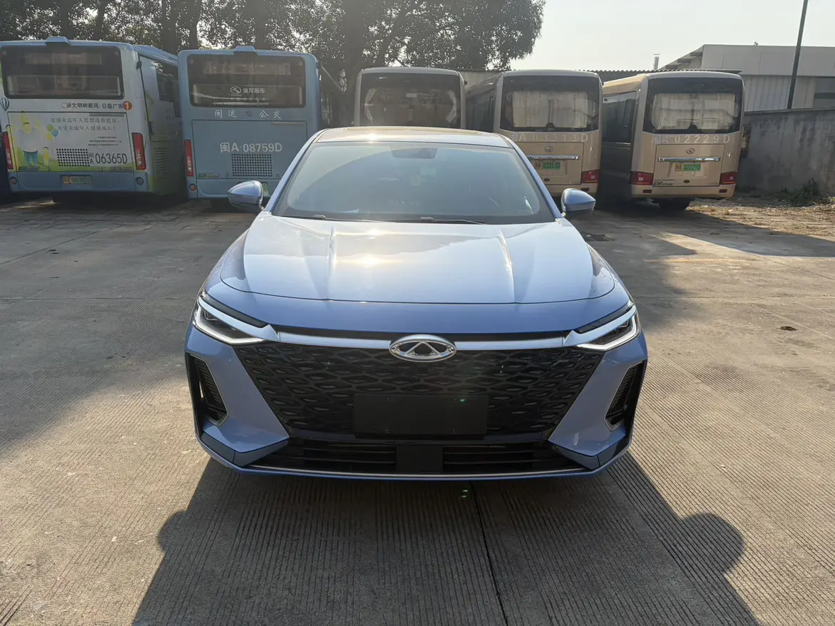 Chery Arrizo 8  из Китая