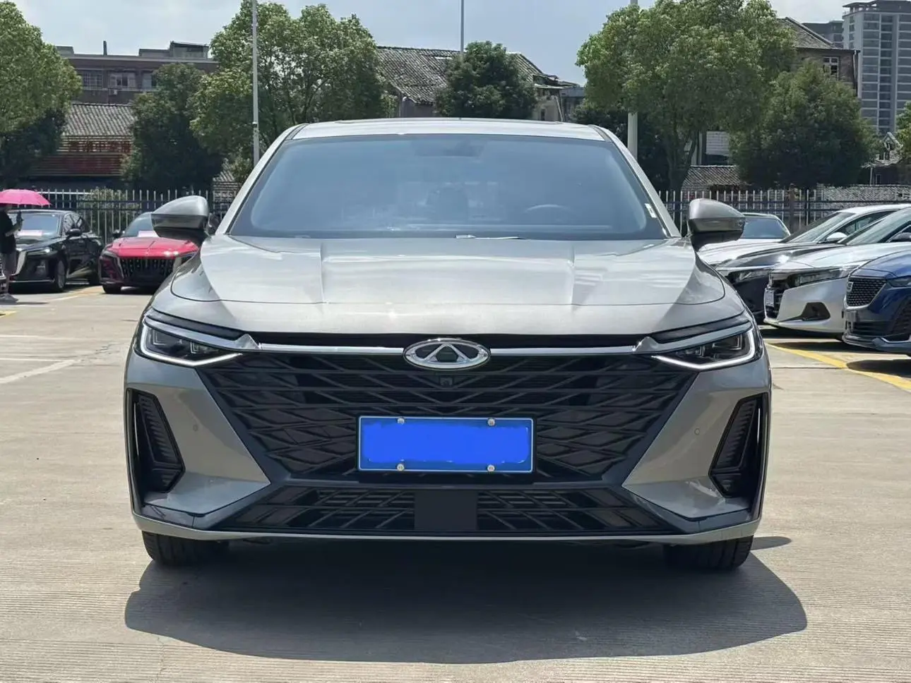 Chery Arrizo 8  из Китая