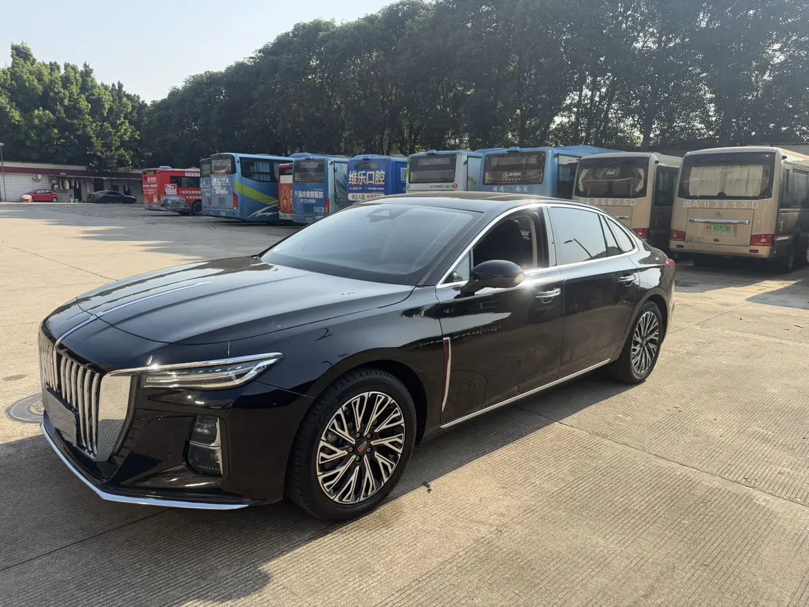 Hongqi H5  из Китая