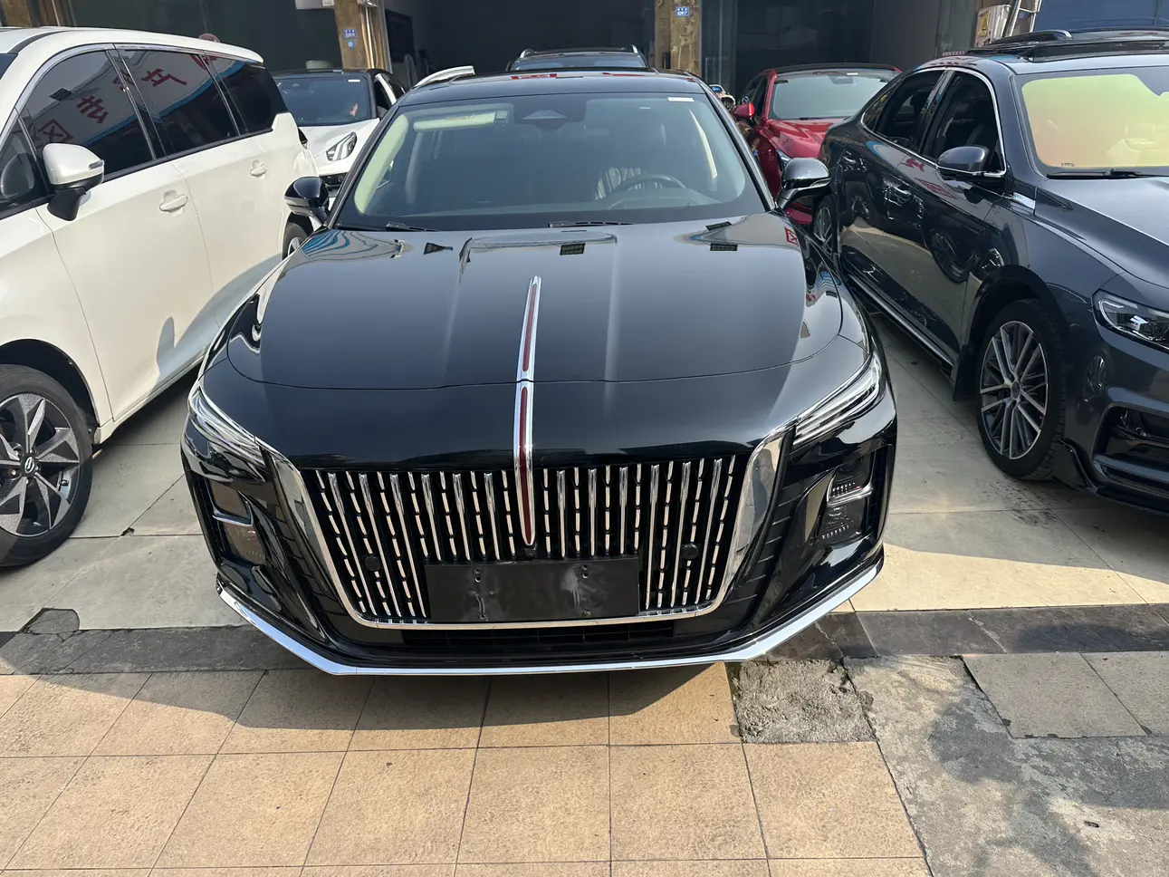 Hongqi H5  из Китая