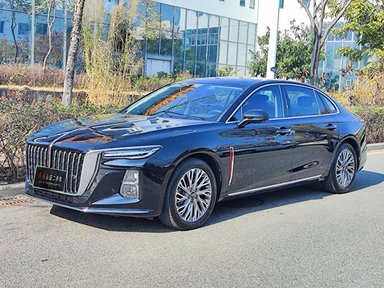 Hongqi H5  из Китая