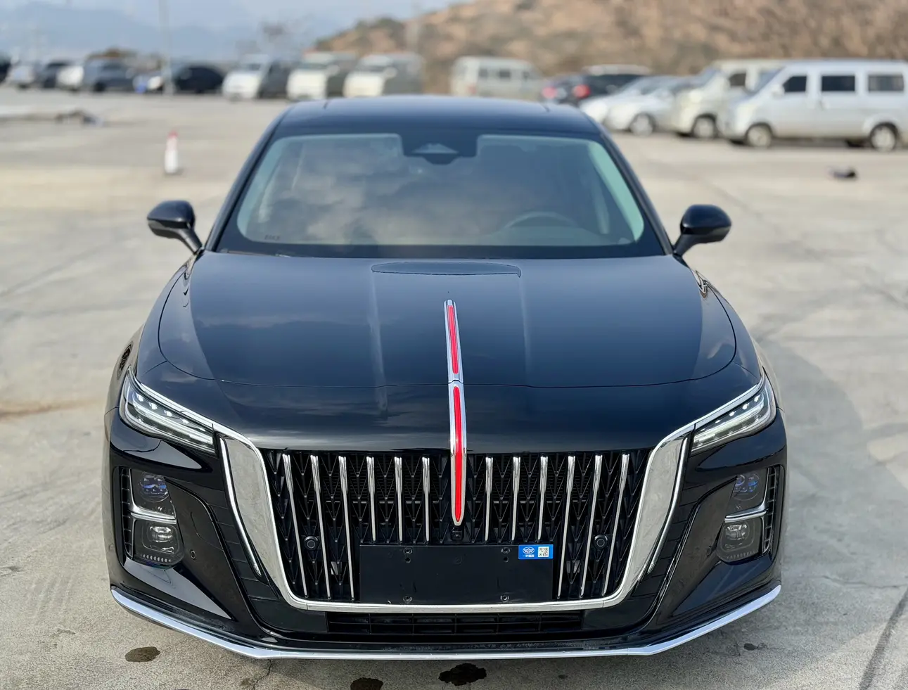 Hongqi H5  из Китая