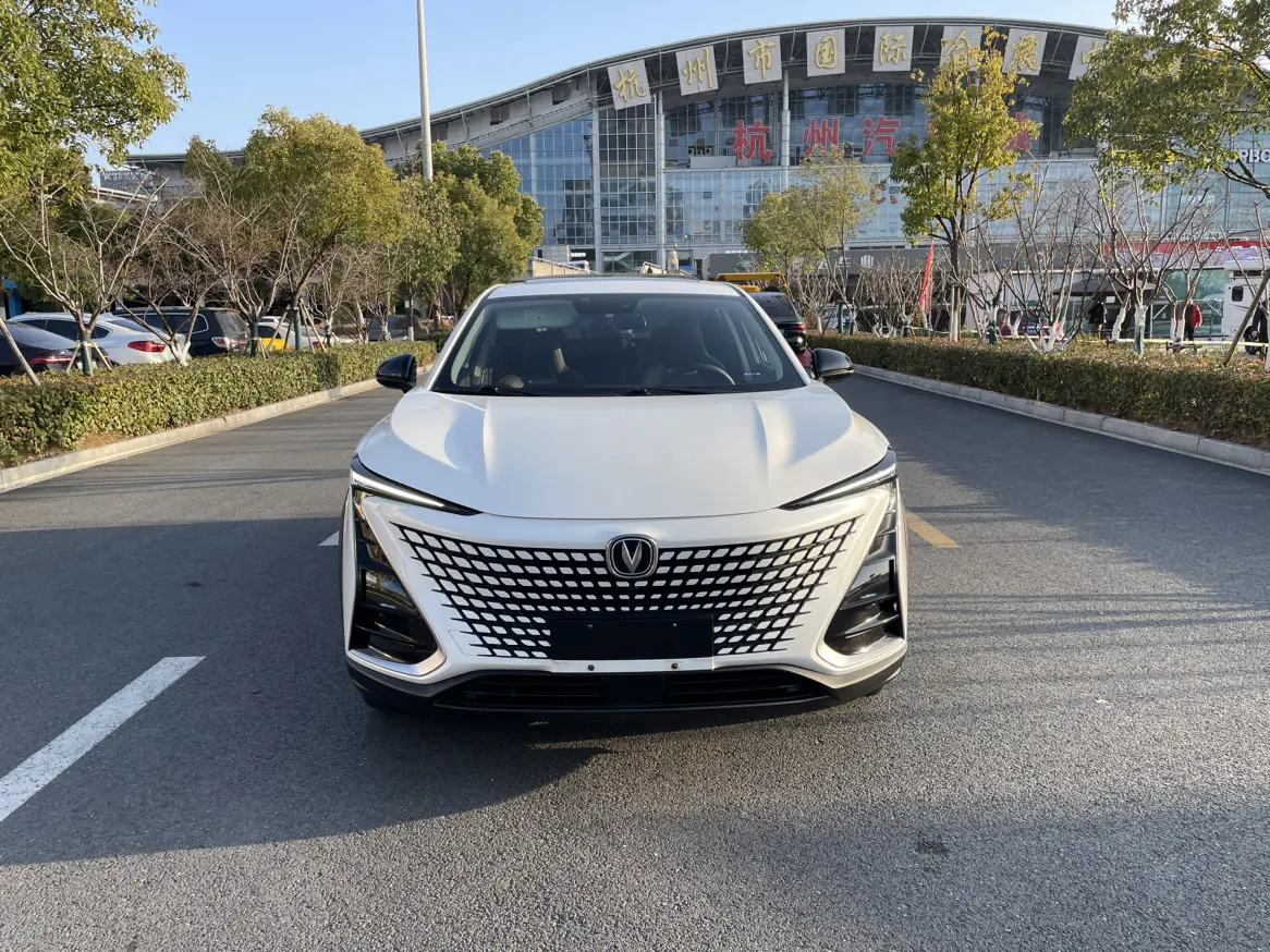 Changan UNI-T  из Китая