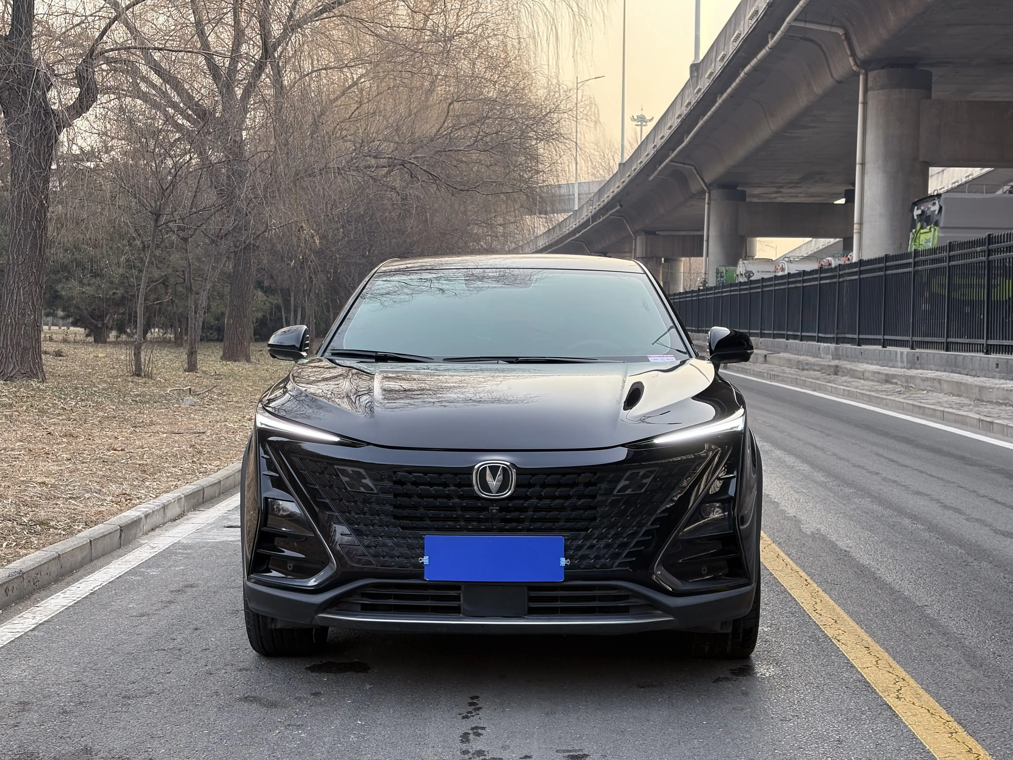 Changan UNI-T  из Китая