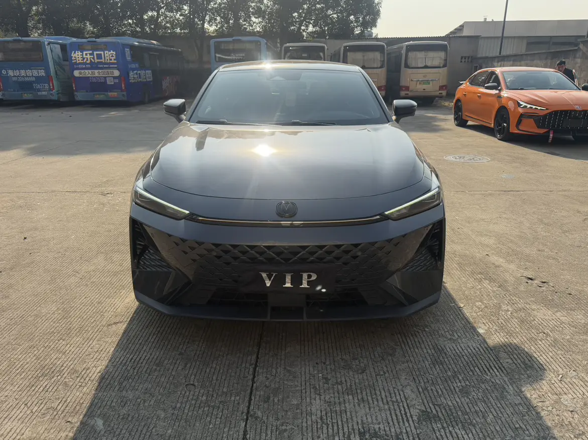 Changan UNI-V  из Китая