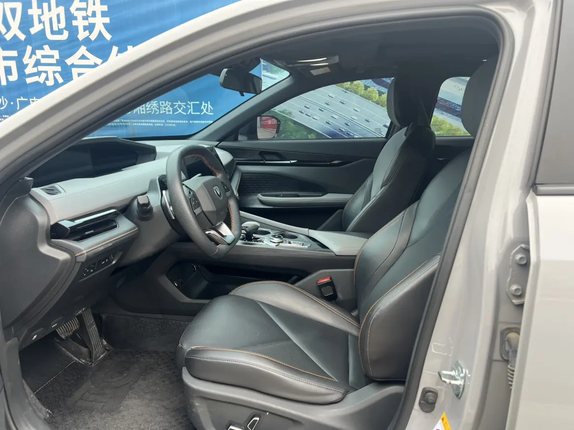 Changan UNI-V  из Китая