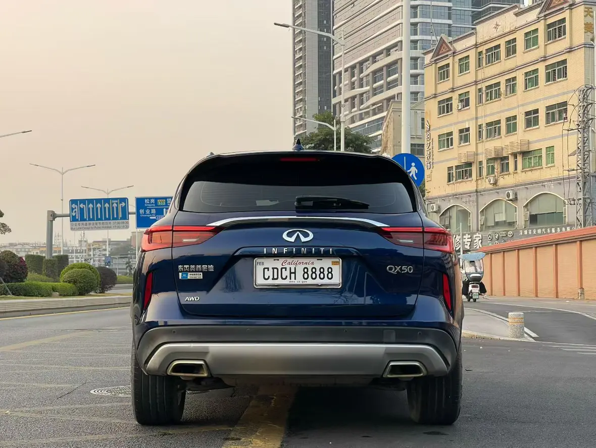 Infiniti QX50  из Китая