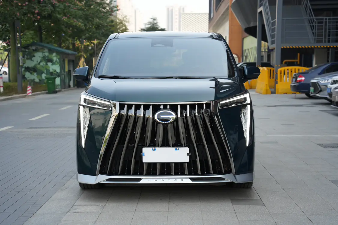 GAC Trumpchi M8  из Китая