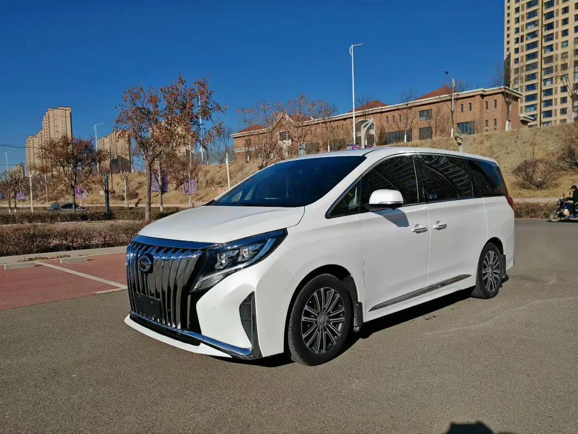 GAC Trumpchi M8  из Китая