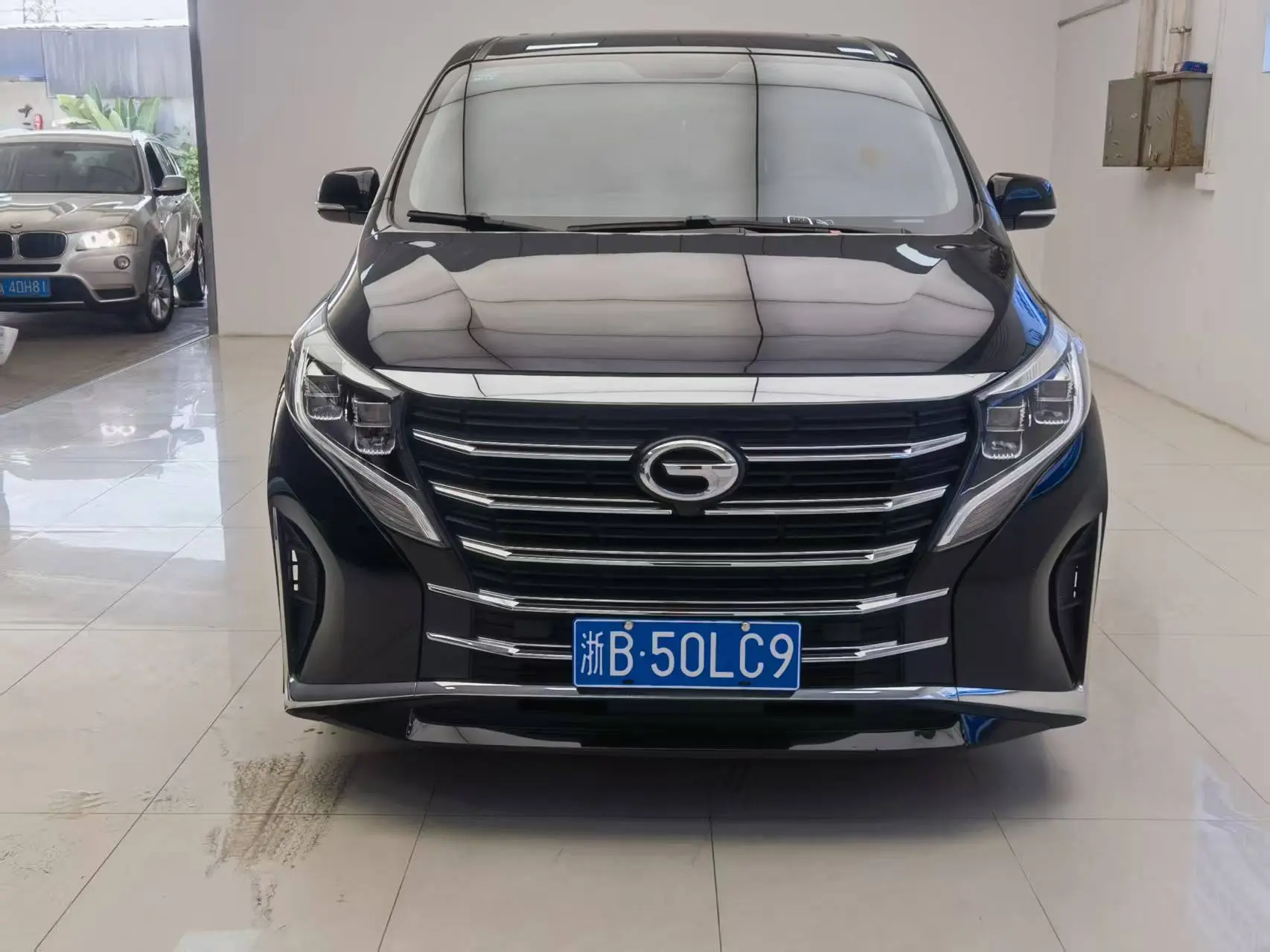 GAC Trumpchi M8  из Китая