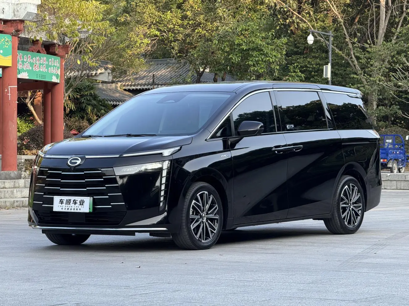 GAC Trumpchi E8 PHEV  из Китая