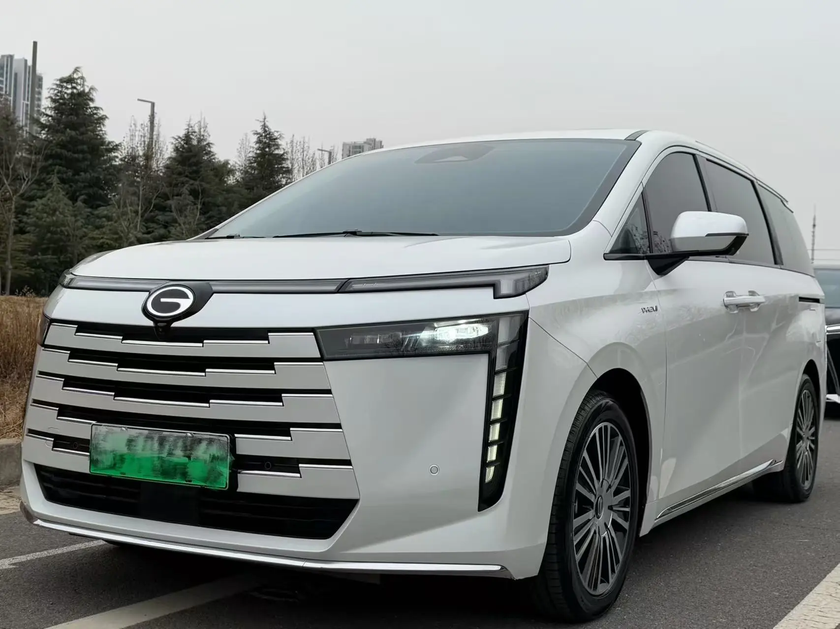 GAC Trumpchi E8 PHEV  из Китая