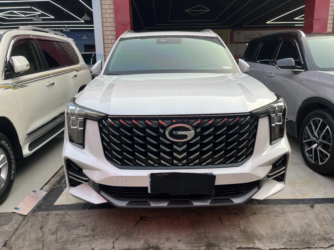 GAC Trumpchi GS8  из Китая