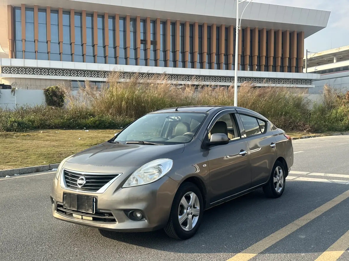 Nissan Sunlight  из Китая