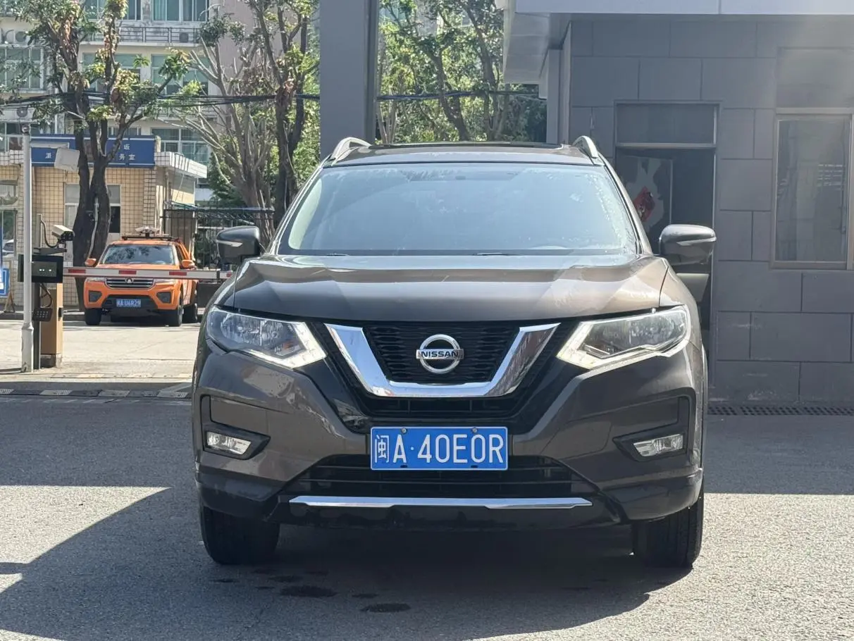Nissan X-Trail (Qijun)  из Китая
