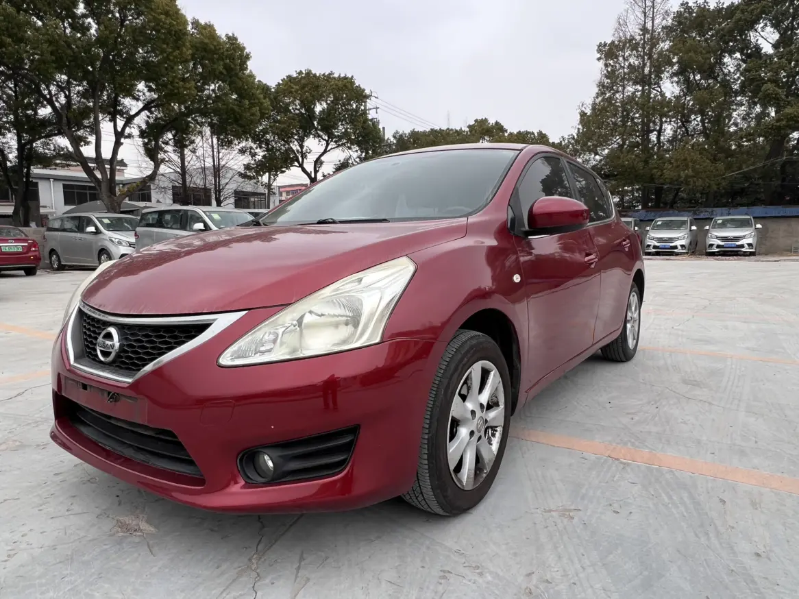 Nissan Tiida  из Китая