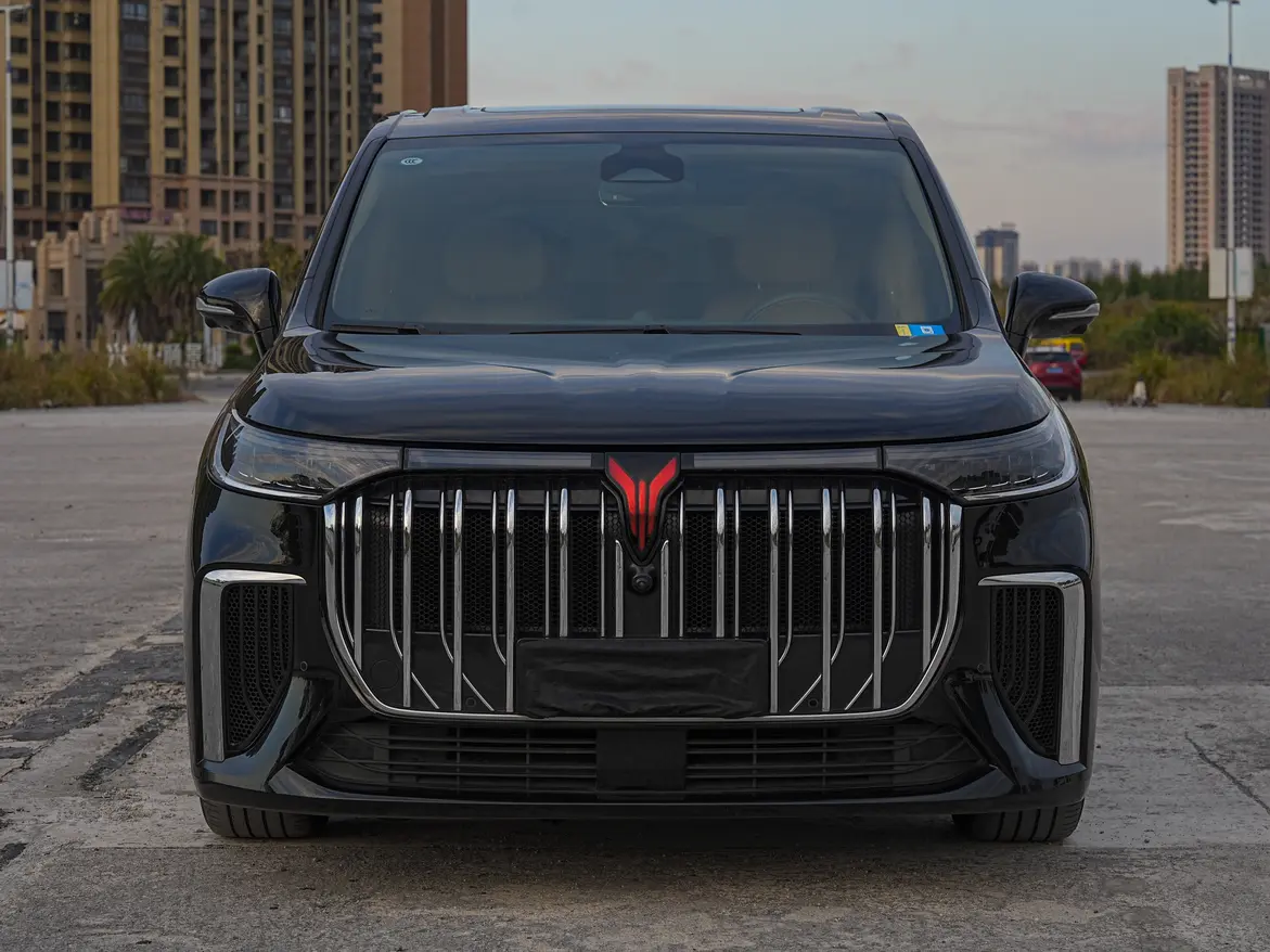 Voyah Lantu Dreamer PHEV  из Китая